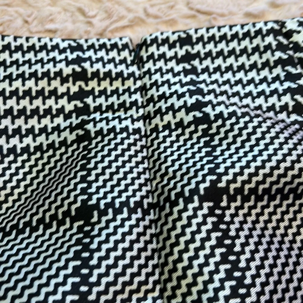 Printed skirt size 6 - Picture 8 of 8